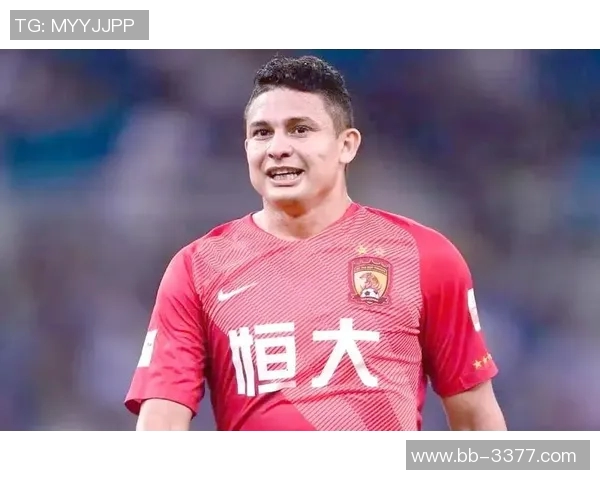 中国足球男球星娇妻曝光其个人生活与事业成就引发关注 中国足球男球星娇妻曝光其个人生活与事业成就引发关注