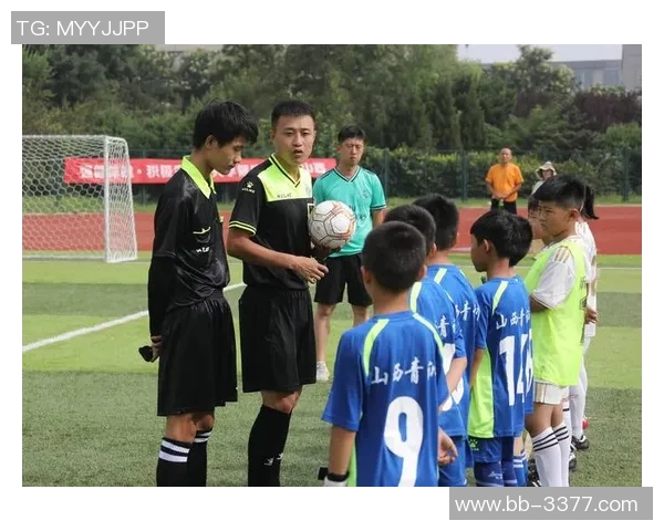 中国足球十佳球星风采展现 足球英雄豪杰领袖风范 中国足球十佳球星风采展现 足球英雄豪杰领袖风范